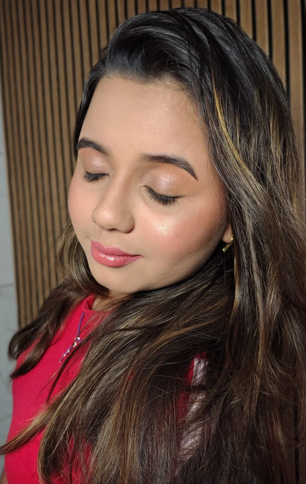 Maquiagem leve e finalização de cabelo realizada no Studio Beleza Real